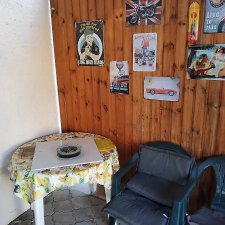 Guest house House Apartments, Terrace Grill, Guarded Private Parking, Fast Wifi. Bratislava